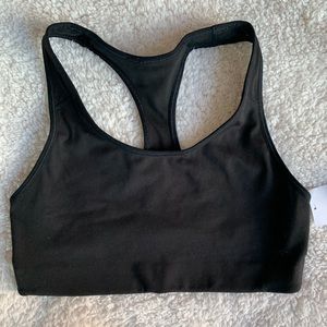 Black sports bra - med. support